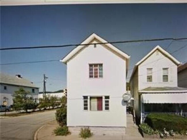 Building Photo - 936 McKean Ave