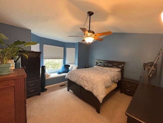 Building Photo - Woodbrier