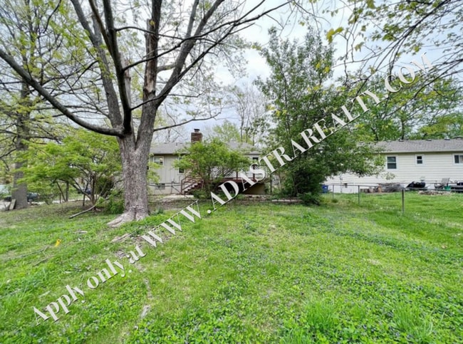 Building Photo - Cozy 4 Bedroom 3 Bath in Olathe-Coming SOON!!