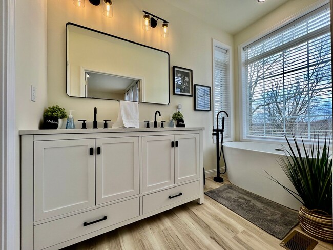 Building Photo - Beautiful NEW Ranch Home with a large deck...