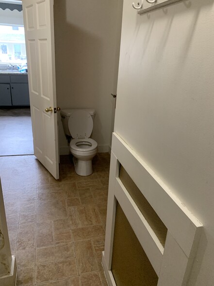 Bathroom - 88 Roxbury St