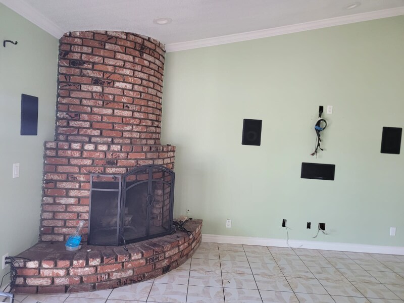 Building Photo - 9149 Croce Dr