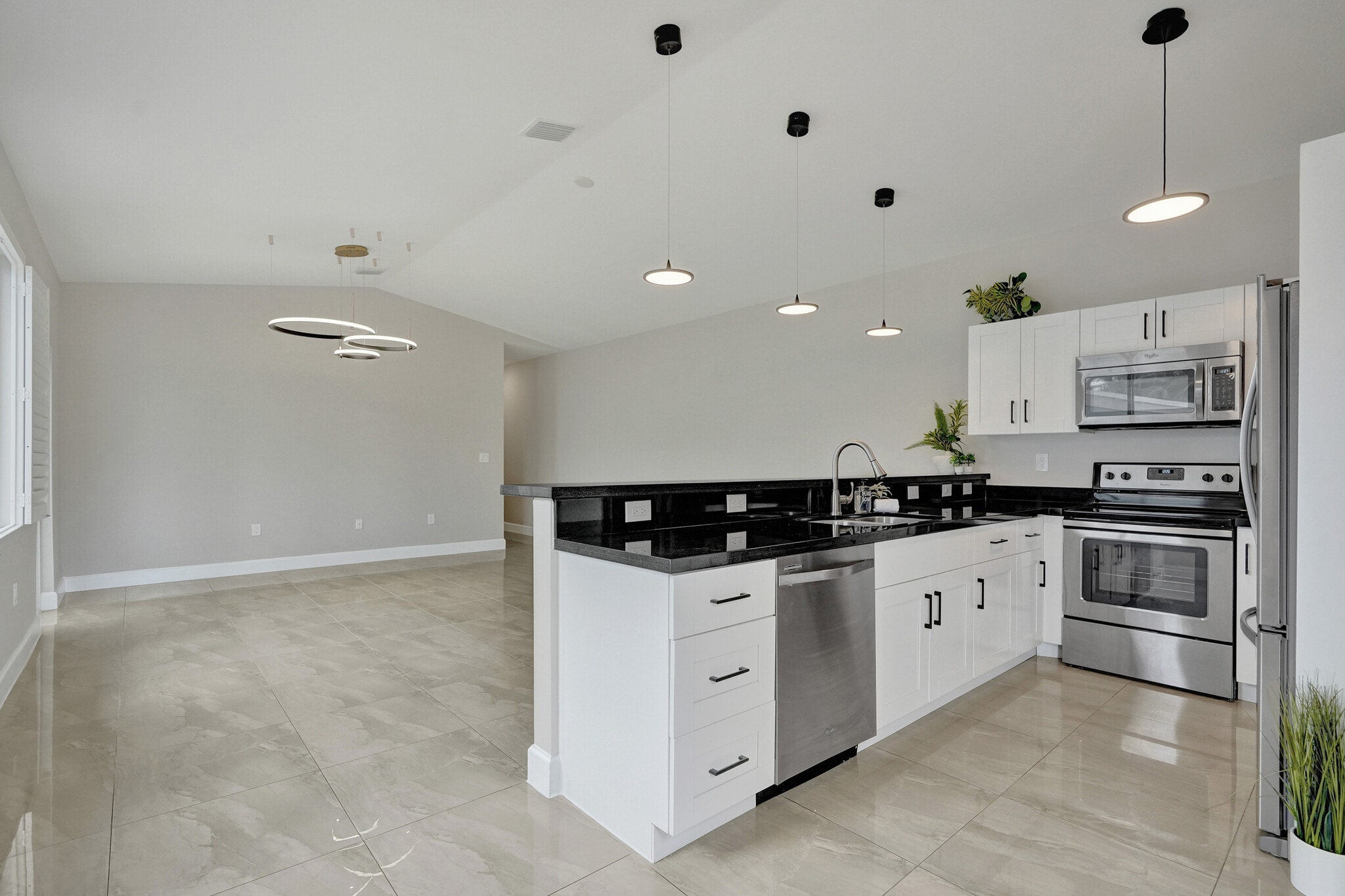 Building Photo - 62 NE 26th St