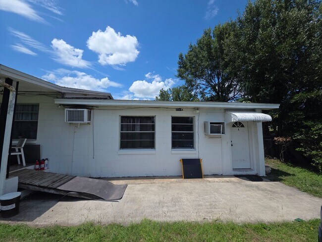 Building Photo - 1 Bed 1 Bath Near Downtown, Baldwin Park & Cady Way Trail