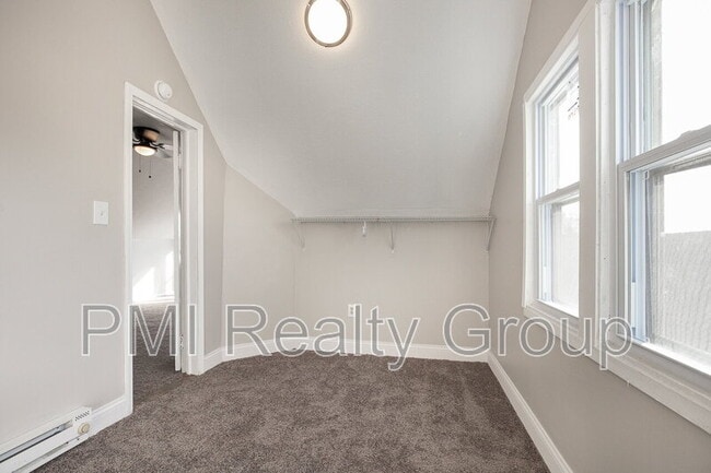 Building Photo - 2936 E 128th St