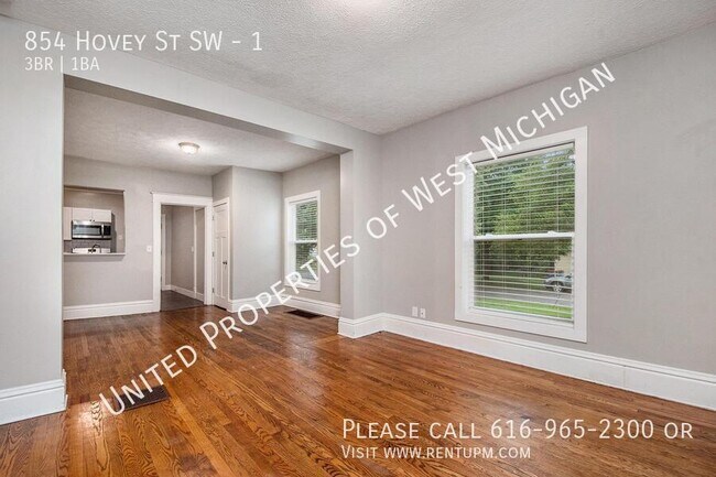Building Photo - 854 Hovey St SW