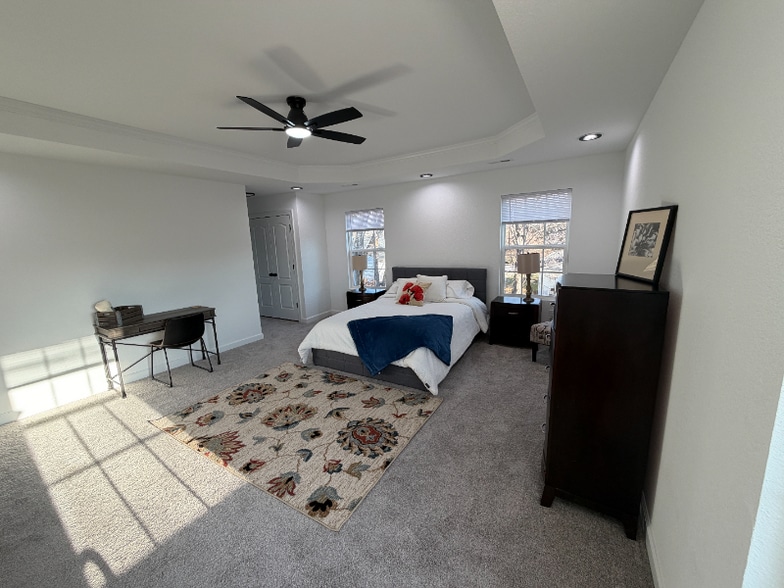 Building Photo - 236 Buxton Ave