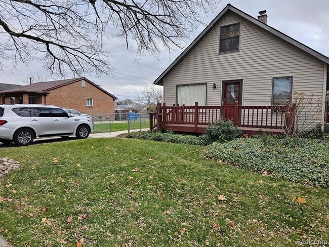 Building Photo - 5709 N Gulley Rd