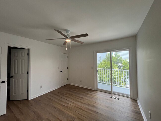 Building Photo - 1503 Carolina Beach Ave N