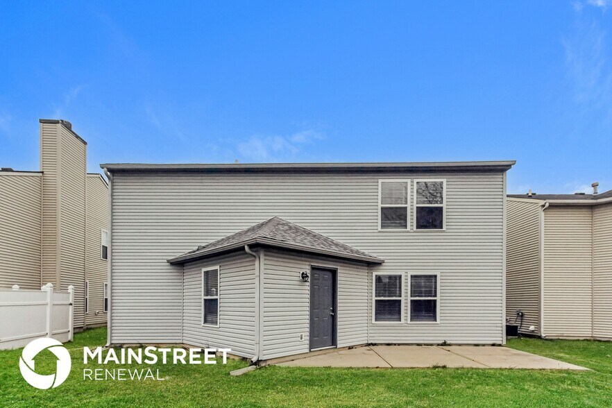 Building Photo - 6879 Merritt Ridge Way