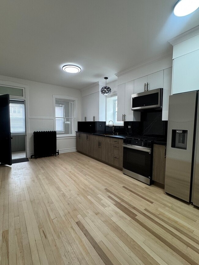 Building Photo - 1807 S 49th Ct