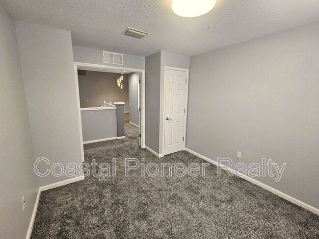 Building Photo - 2035 River Turia Cir