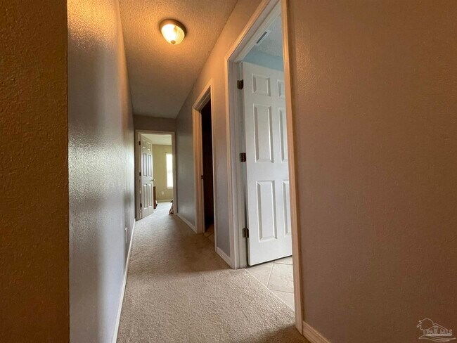 Building Photo - 7025 Boo Ln