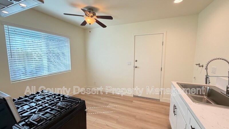 Building Photo - 44868 Santa Anita Ave