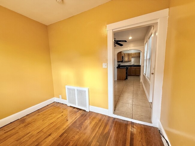 Building Photo - 49 Favre St