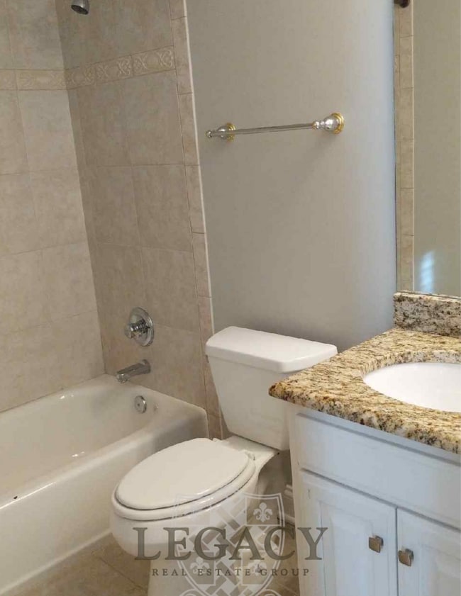 Building Photo - 9919 Maxwell Ln