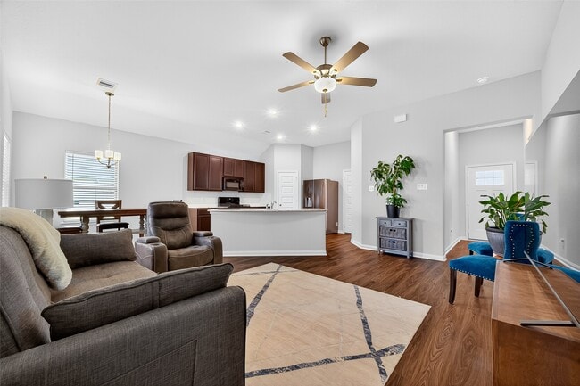 Building Photo - 8102 Coral Dr