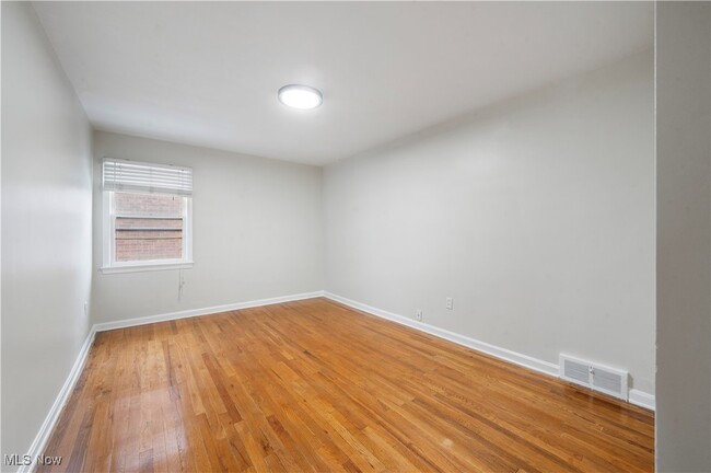 Building Photo - 2400 Saybrook Rd