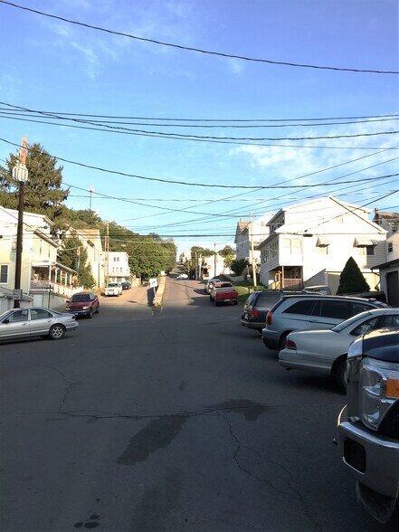 Street View Toward Market - 234 W Willow St
