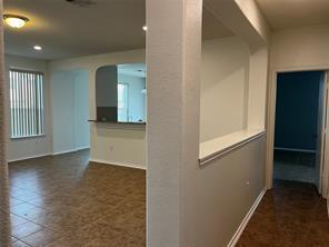 Building Photo - 6617 Moores Ferry Dr