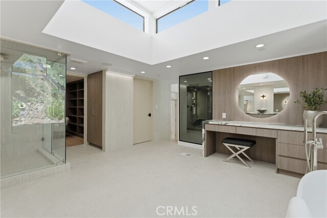Building Photo - 2638 Zorada Dr