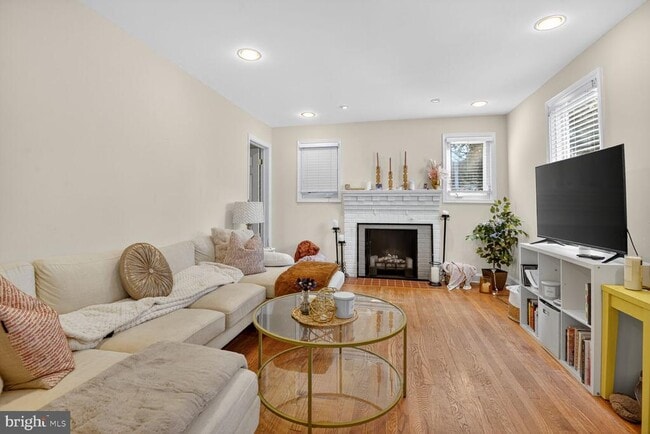 Building Photo - 3705 8th St S
