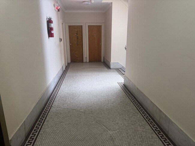 Building Photo - 35-39-39 Fulton St