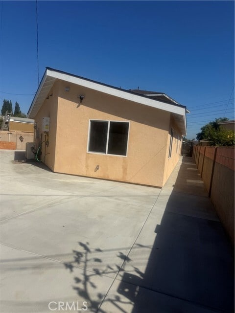 Building Photo - 7661 El Rovia Cir