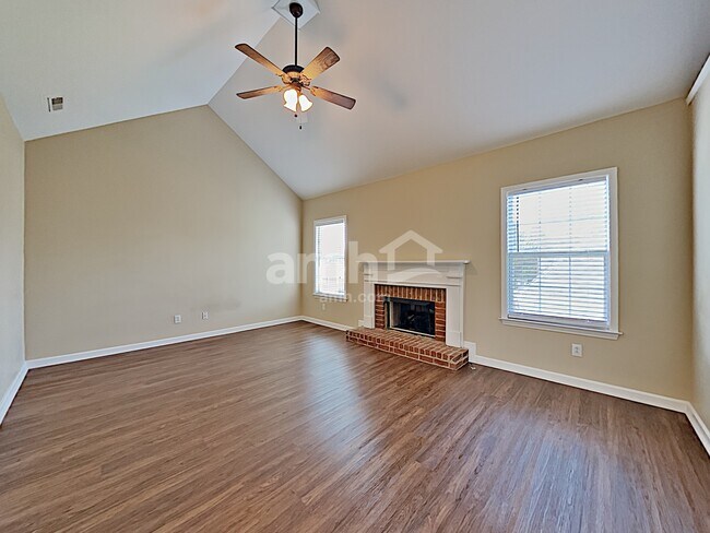 Building Photo - 2662 Hansford Dr