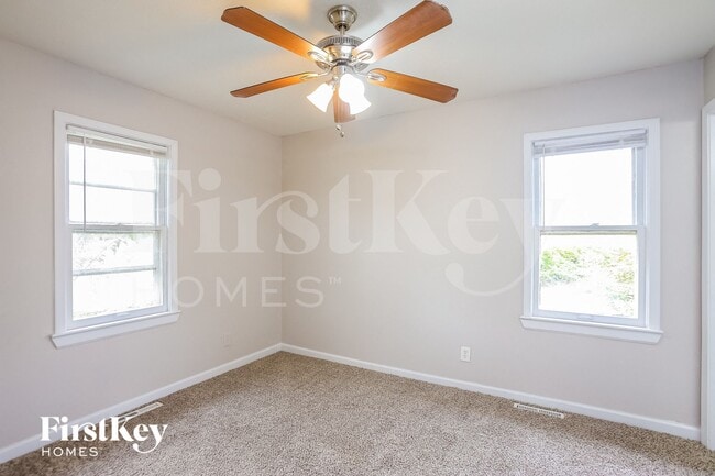 Building Photo - 5902 E 95th Terrace