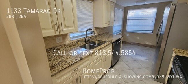 Building Photo - 1133 Tamarac Dr