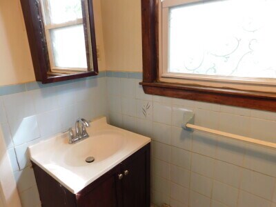 Building Photo - 81 Merriam St