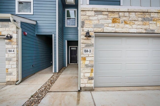 Building Photo - 104 Cinnabar Ln