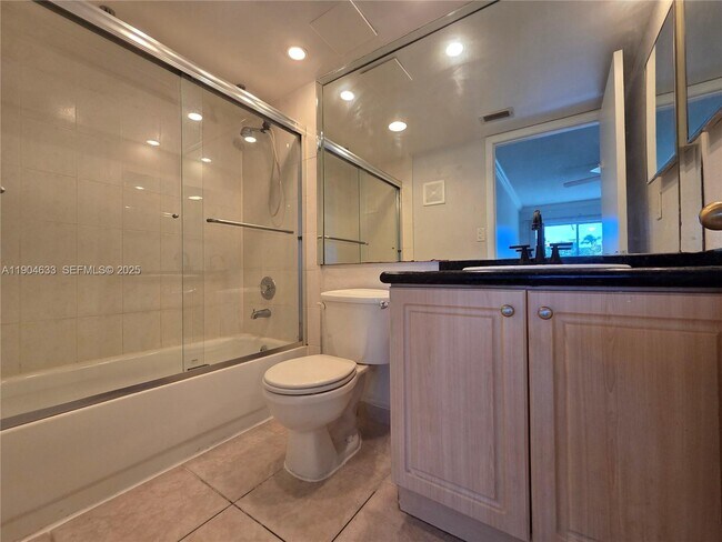 Building Photo - 10785 SW 108th Ave