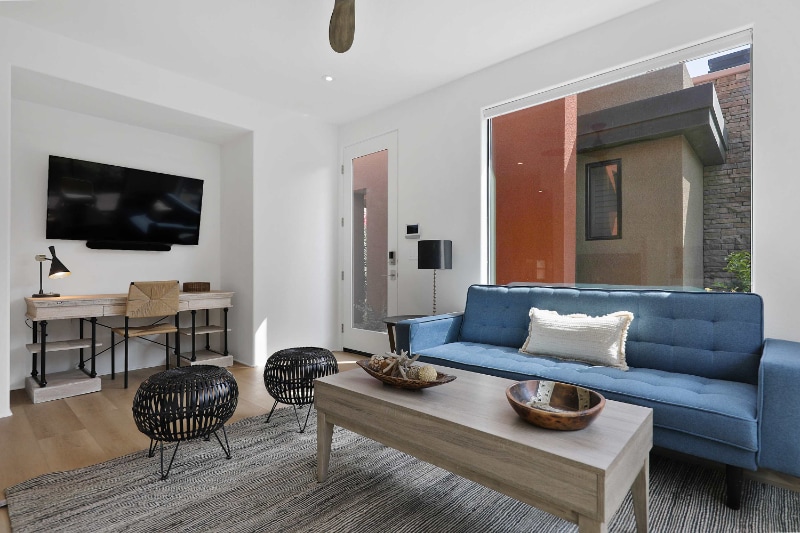 Building Photo - 50070 Vía De Moda