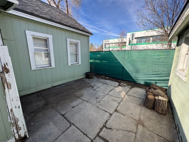 Building Photo - Newly renovated 2 bedroom home in Reno with backyard and garage! Must see! MOVE IN SPECIAL!!