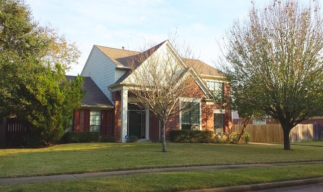 Primary Photo - 2319 Mill Creek Dr