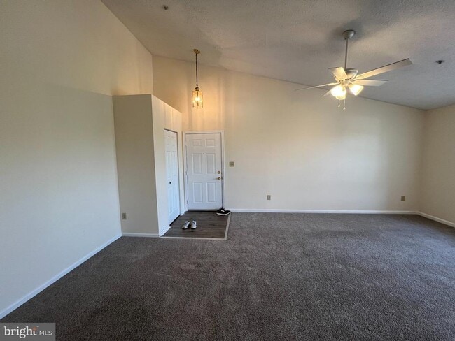 Building Photo - 703 Orchard Overlook