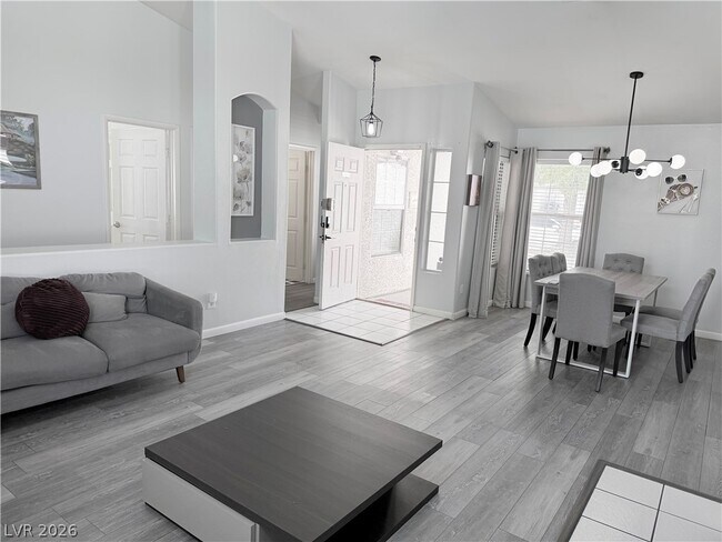 Building Photo - 4216 Totano Dr