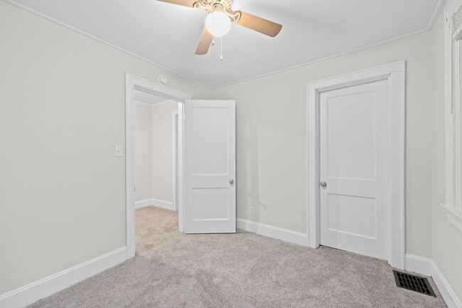 Building Photo - Cheviot- Charming 3 bed 2 bath