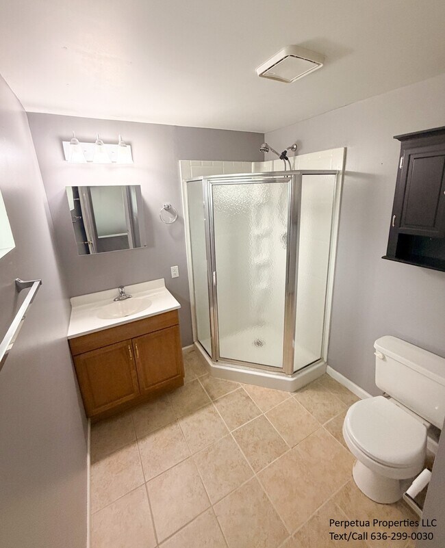 Building Photo - 544 Goldwood Dr