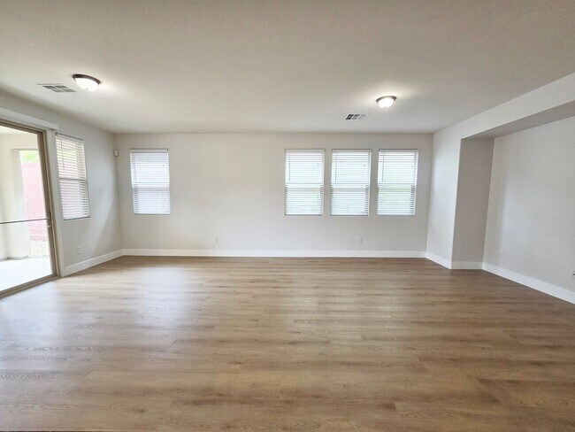 Building Photo - 5479 Bristol Grove Ln