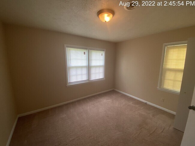 Building Photo - 6515 Kemper Ct