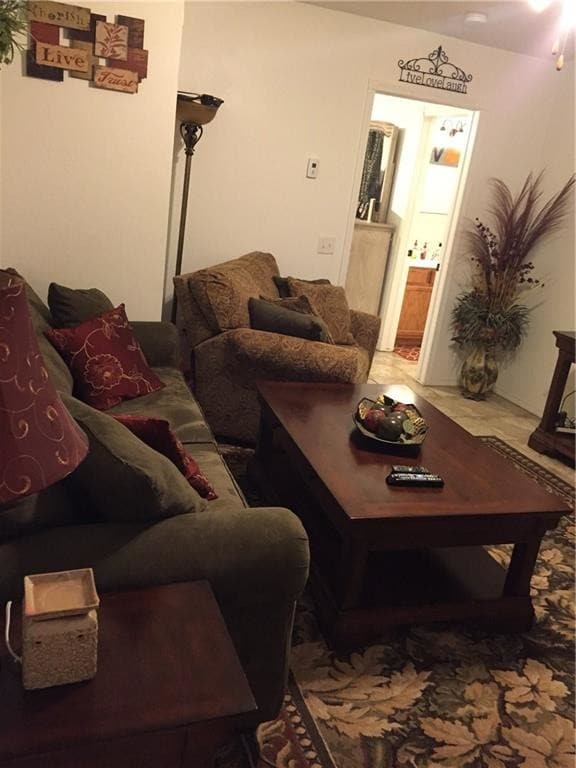 Building Photo - 1307 N 7th St