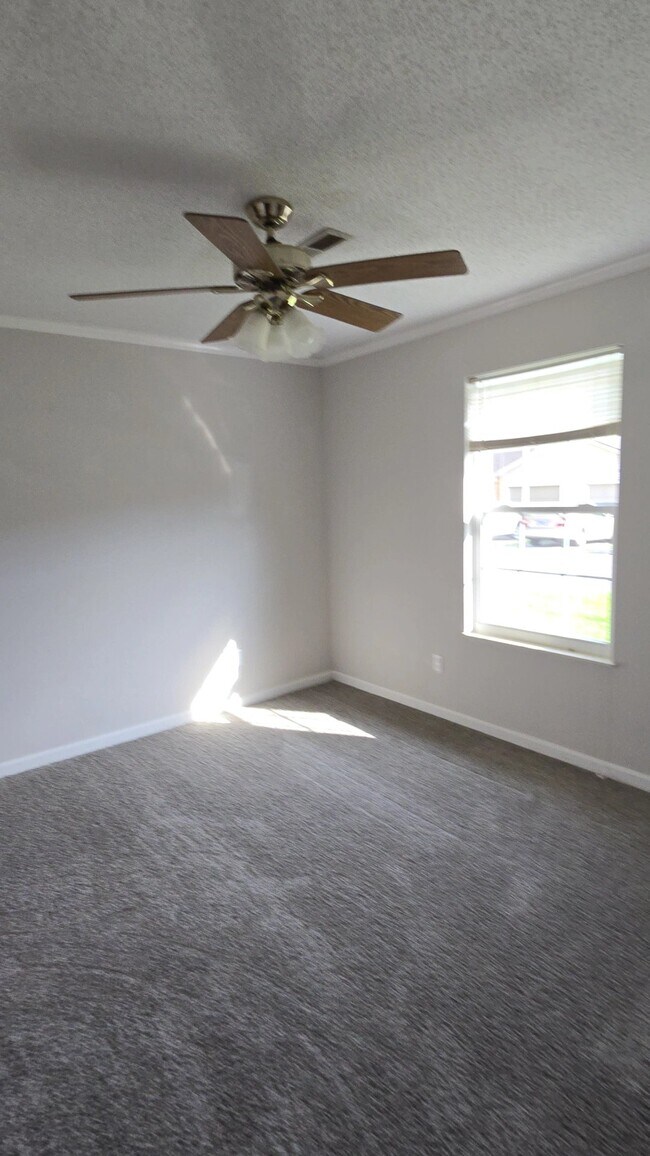 Building Photo - 7908 Eldin Way