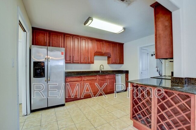 Building Photo - 4923 Krick St