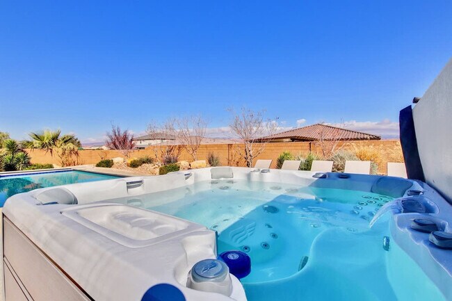 Building Photo - 3364 W 2490 S