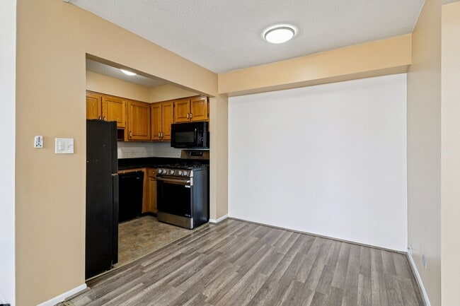 Building Photo - 7234 W North Ave