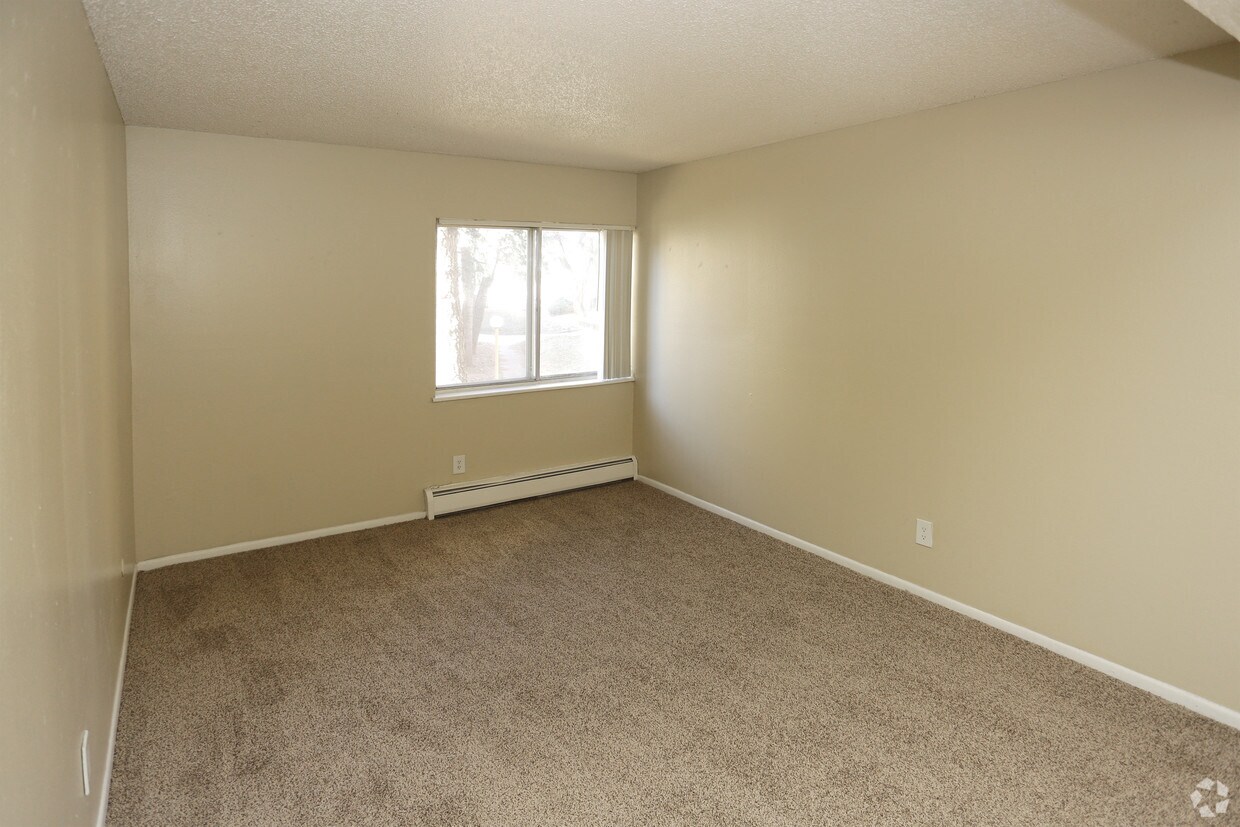 Village East Apartments Colorado Springs