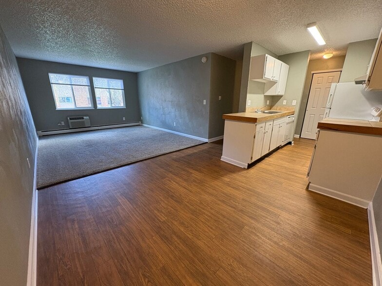Interior Photo - Mountain Pointe Apartments